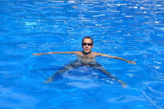 Aproveitando as piscinas do hotel em Punta Cana, no litoral da República Dominicana